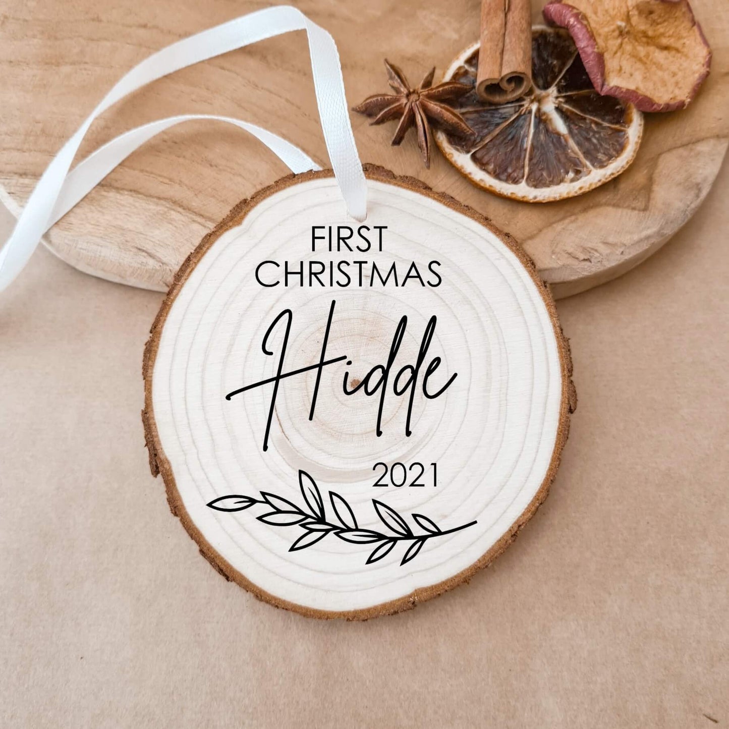 houten kerstbal first christmas