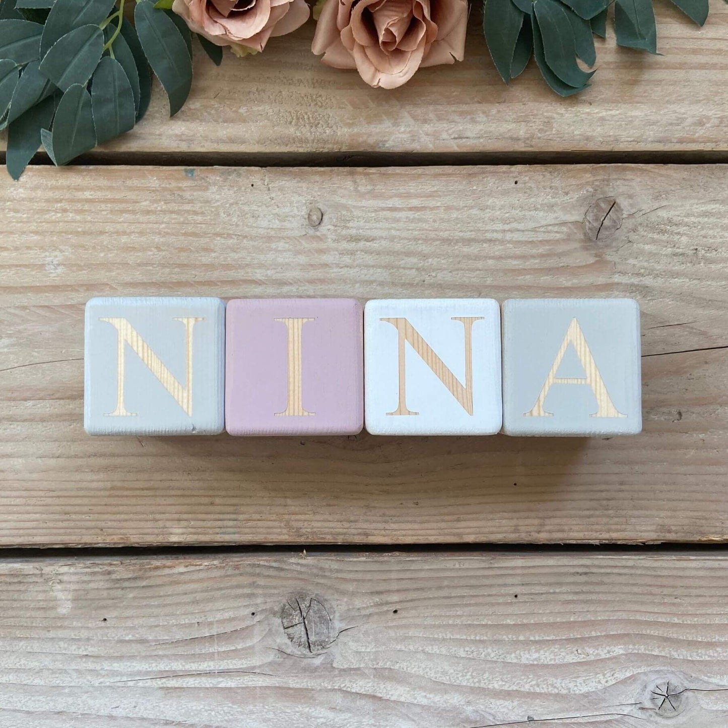 handgemaakte houten naamblokken 4 letters