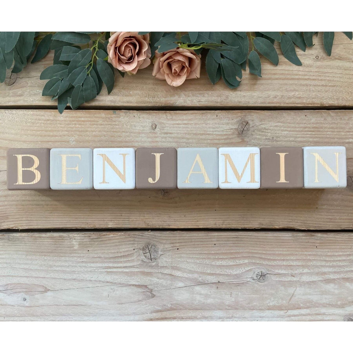 handgemaakte houten naamblokken 8 letters