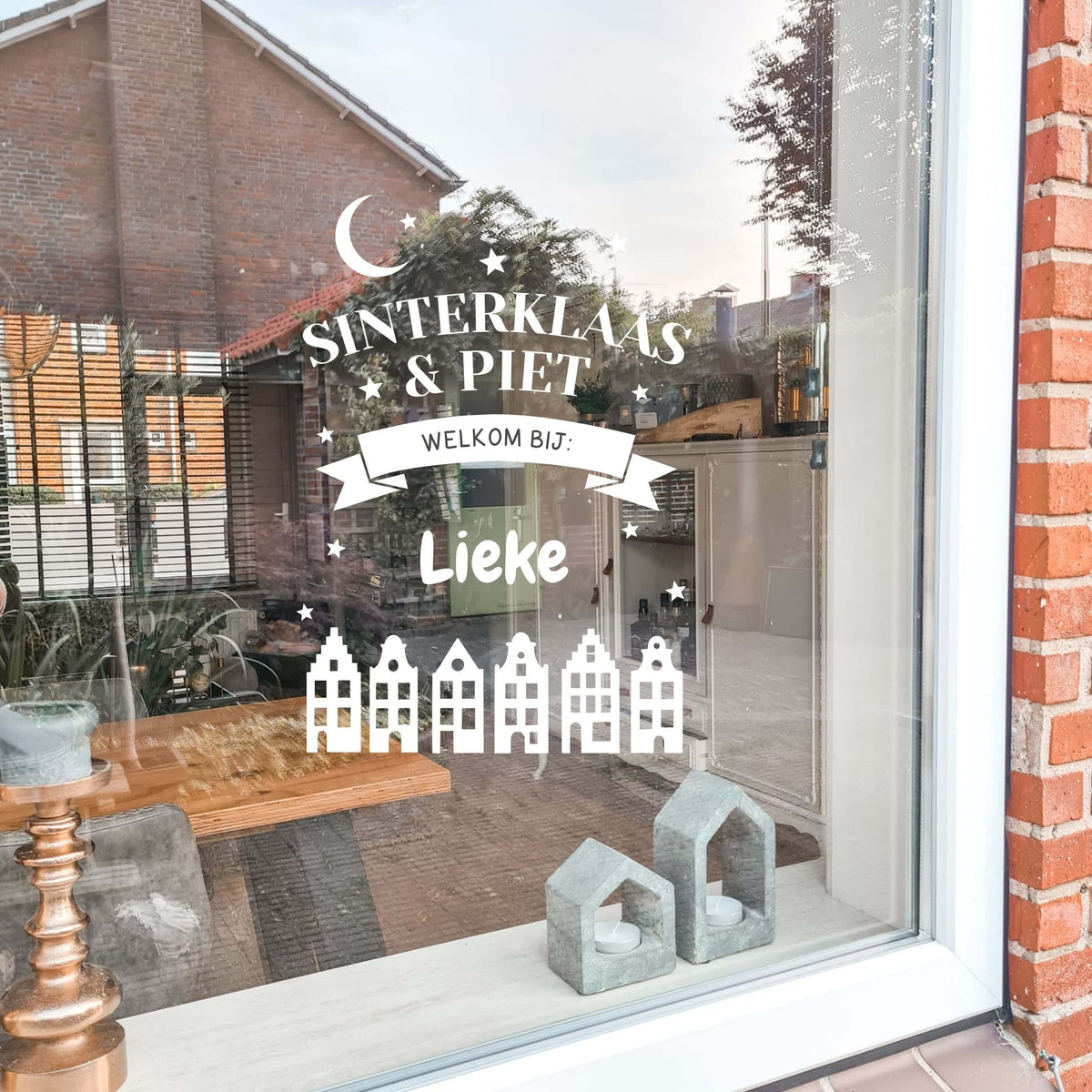 Raamsticker Welkom Sint en Piet met grachtenpandjes en namen