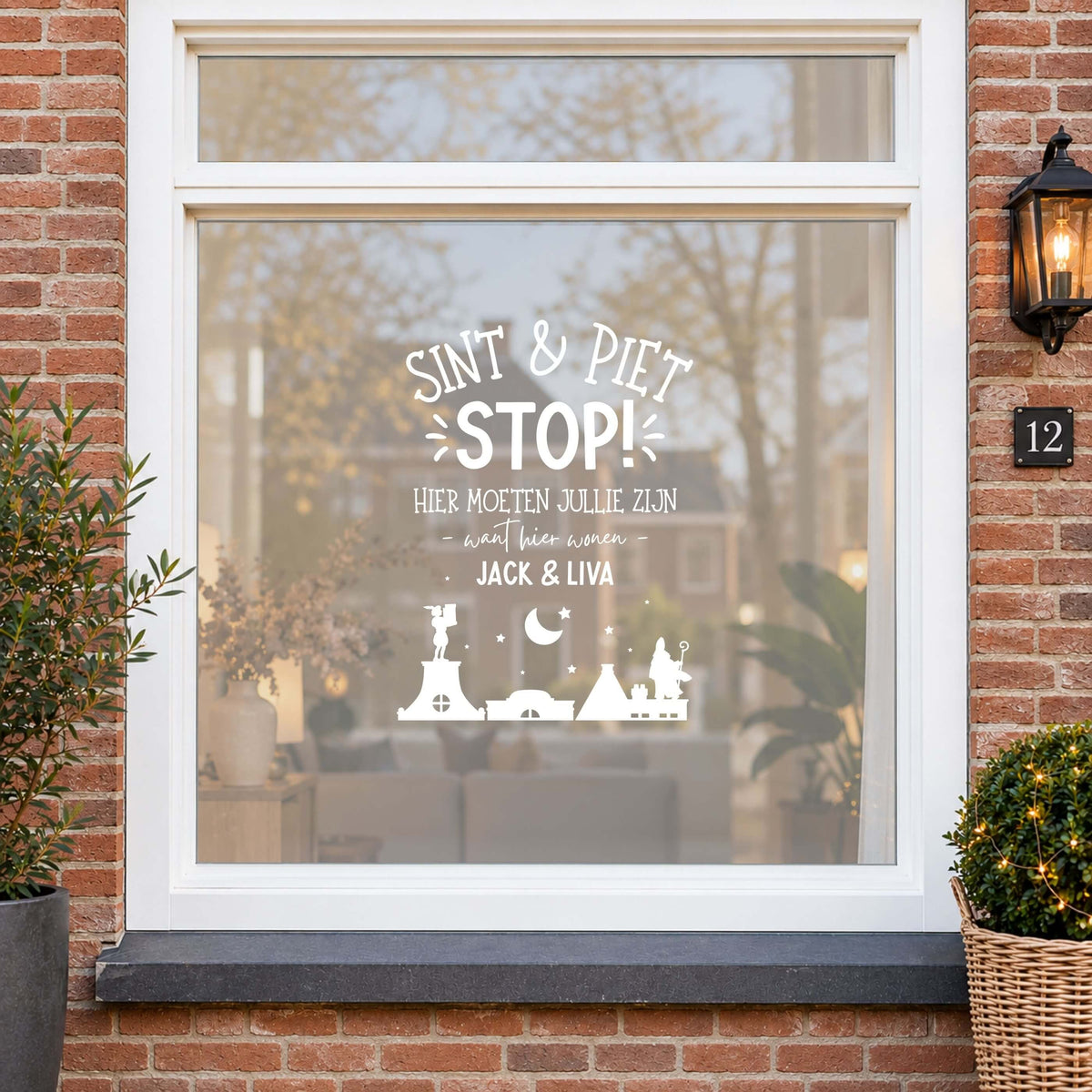 Witte Sinterklaas raamsticker STOP hier moeten jullie zijn met naam