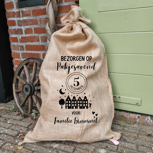 Gepersonaliseerde jute Sinterklaas zak met naam voor pakjesavond